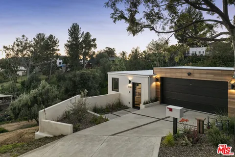 $1,395,000 | 5240 Barker Drive, Los Angeles, CA 90042