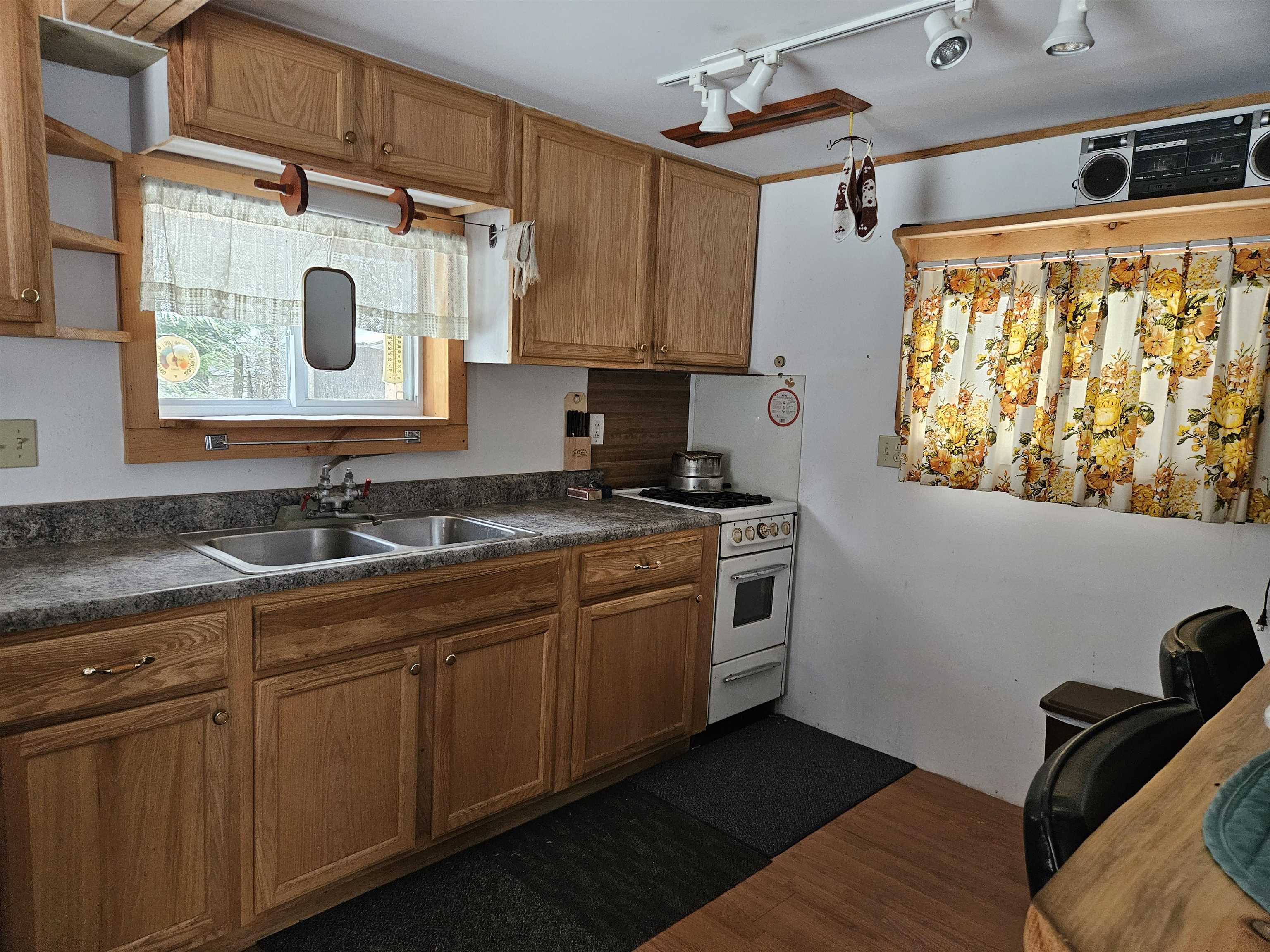 362 Rabbit Path Road Bath, NH 03740 - Photo 11 of 50