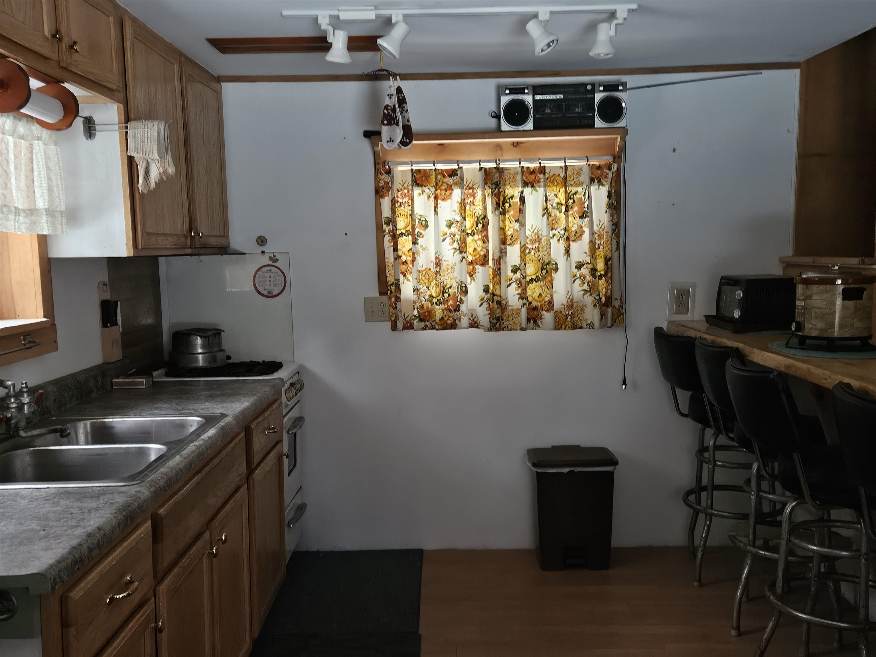 362 Rabbit Path Road Bath, NH 03740 - Photo 8 of 50