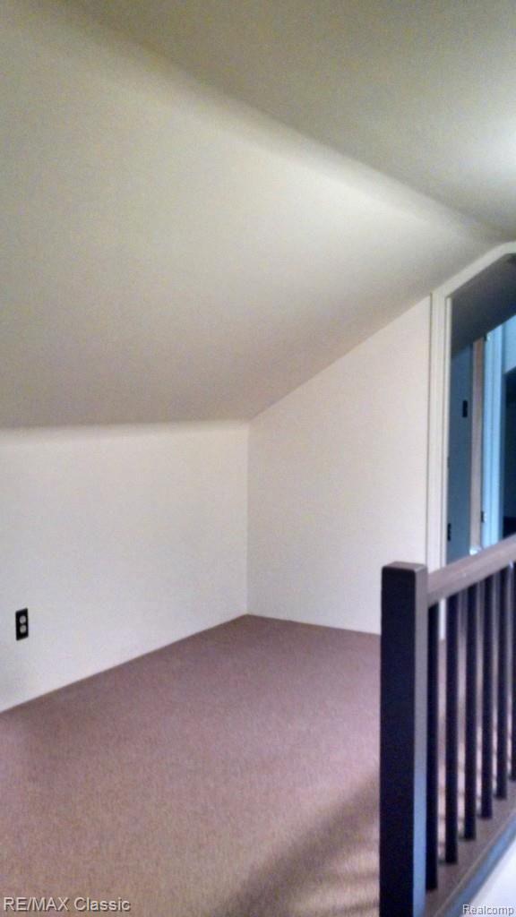 1810 Lochaven Road West Bloomfield, MI 48324 - Photo 24 of 40 Loft or Computer Corner