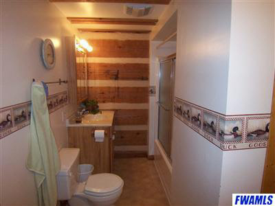 261 East Division Road Huntington, IN 46750 - Photo 16 of 20 Gallery Image 16