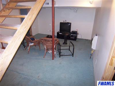 261 East Division Road Huntington, IN 46750 - Photo 18 of 20 Gallery Image 18