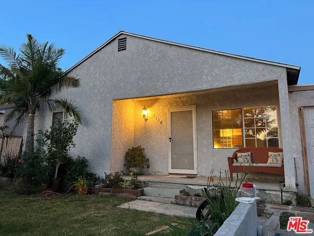 $3,800 | 7516 Whitaker Avenue, Van Nuys, CA 91406
