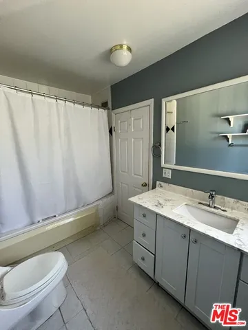 $3,800 | 7516 Whitaker Avenue, Van Nuys, CA 91406