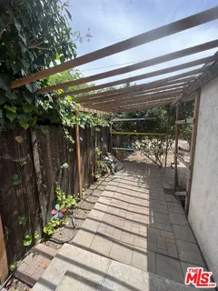 $3,800 | 7516 Whitaker Avenue, Van Nuys, CA 91406
