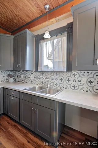 $300,000 | 140 South Sycamore Street, Campbellsburg, IN 47108