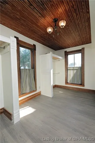 $300,000 | 140 South Sycamore Street, Campbellsburg, IN 47108