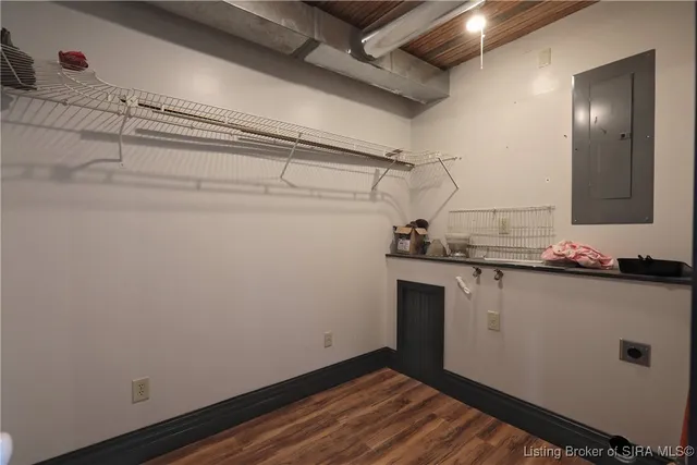 $300,000 | 140 South Sycamore Street, Campbellsburg, IN 47108