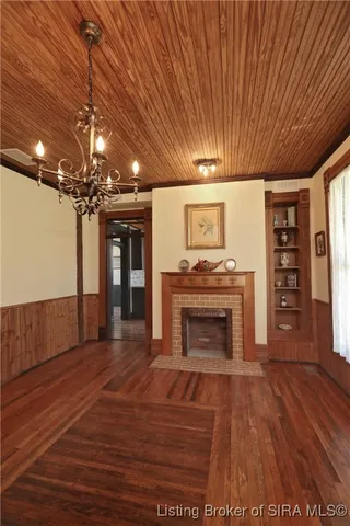 $300,000 | 140 South Sycamore Street, Campbellsburg, IN 47108