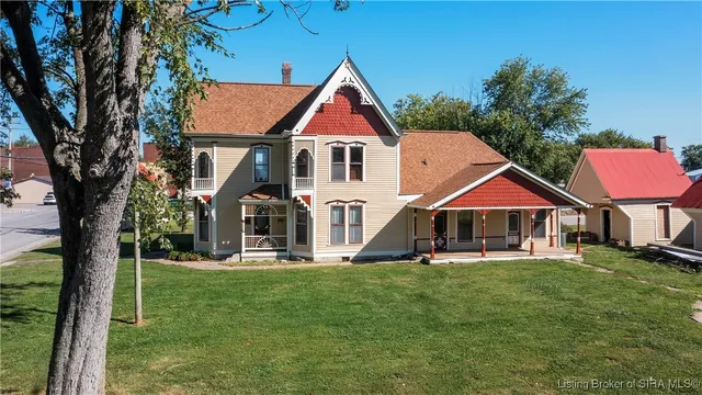$300,000 | 140 South Sycamore Street, Campbellsburg, IN 47108