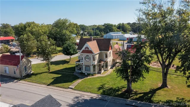 $300,000 | 140 South Sycamore Street, Campbellsburg, IN 47108