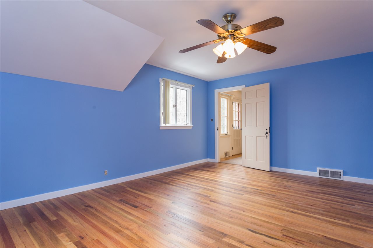 8 Langford Road Raymond, NH 03077 - Photo 33 of 40