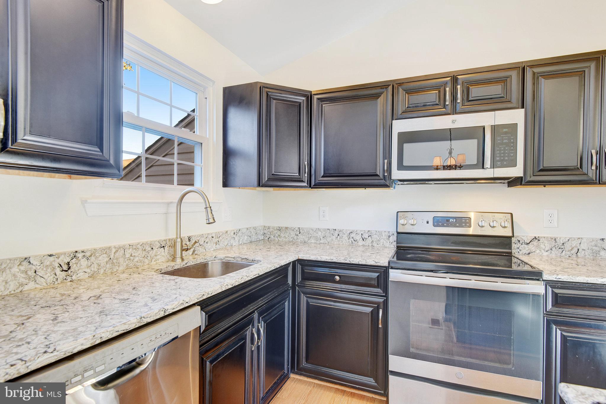 30 Brinks Court Sterling, VA 20165 - Photo 13 of 21