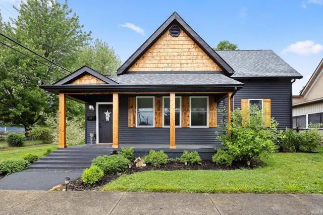 $279,000 | 117 North Market Street, Thorntown, IN 46071