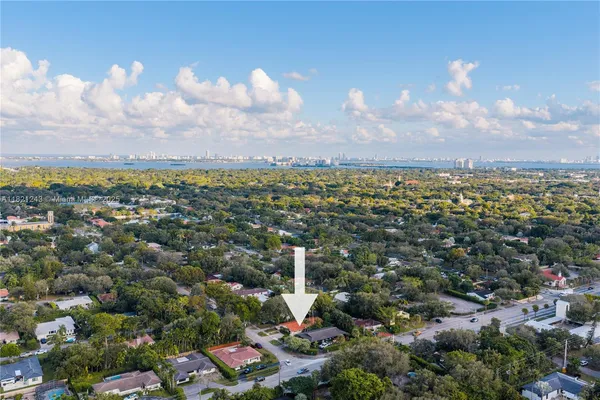 $1,298,000 | 220 Northeast 105th Street, Miami Shores, FL 33138