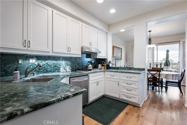 $1,249,999 | 1942 Caminito De La Estrella, Glendale, CA 91208