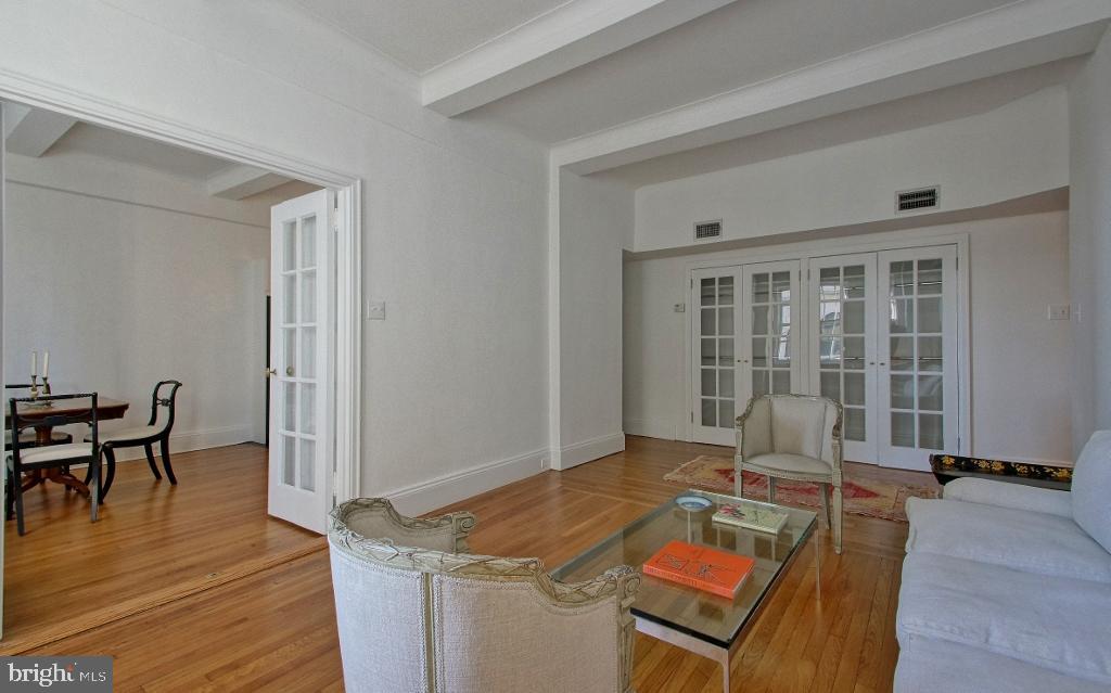 1900 Rittenhouse Square, Unit 7C Philadelphia, PA 19103 - Photo 3 of 11 Gallery Image 3