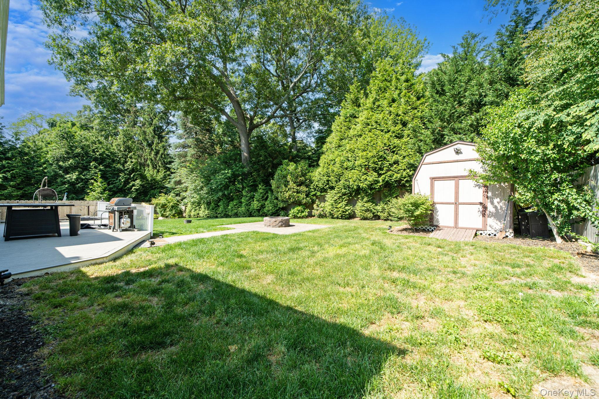 16 Valentine Road Shoreham, NY 11786 - Photo 33 of 41