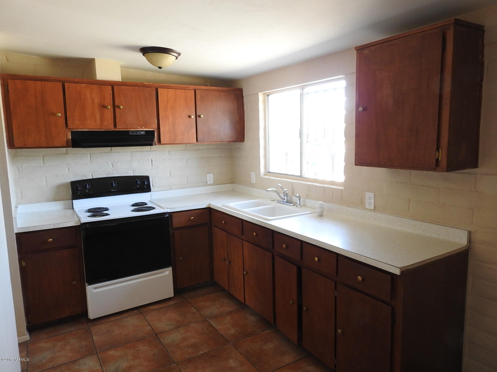 3020 South Kolb Road Tucson, AZ 85730 - Photo 2 of 16 Gallery Image 2