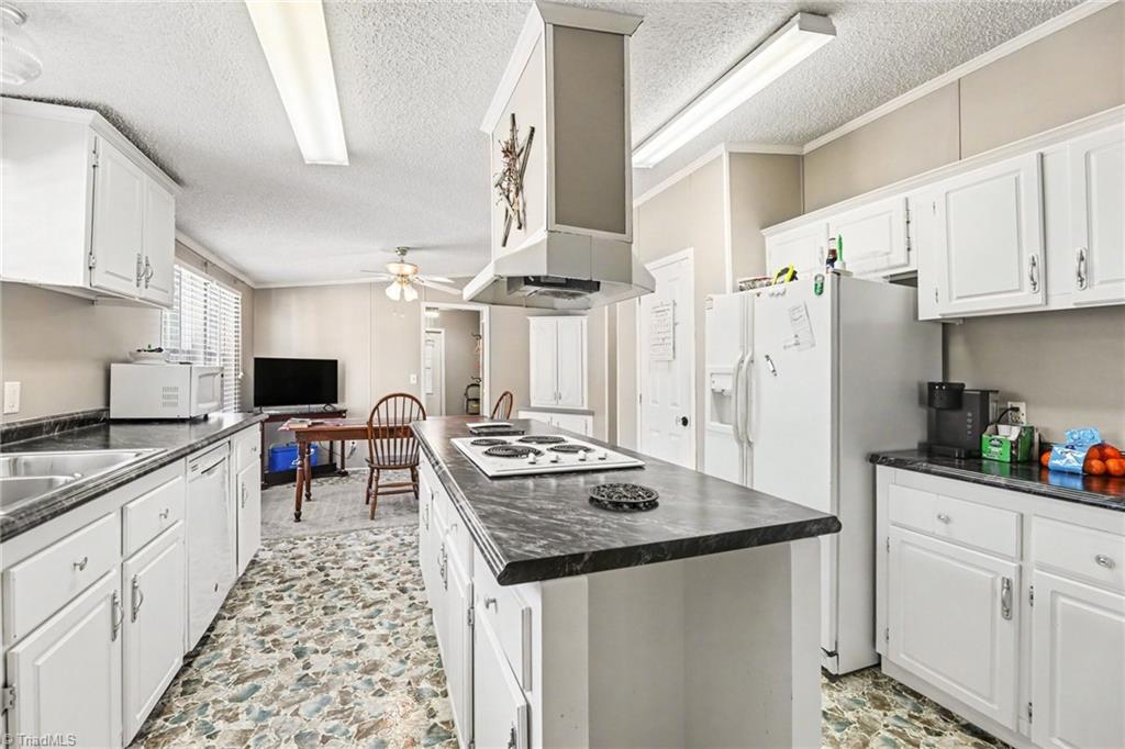 2298 Ray Loop Road Westfield, NC 27053 - Photo 12 of 28