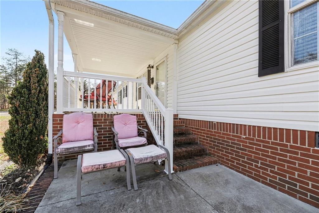 2298 Ray Loop Road Westfield, NC 27053 - Photo 5 of 28