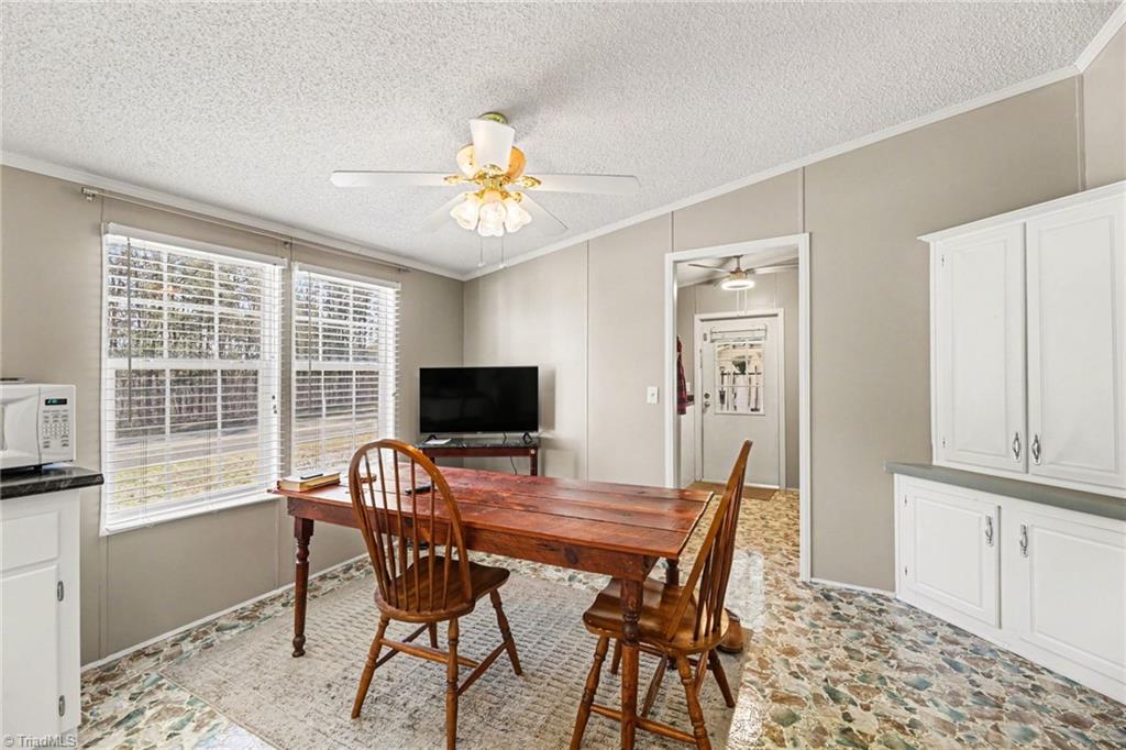 2298 Ray Loop Road Westfield, NC 27053 - Photo 10 of 28