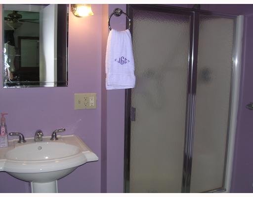 32 Ray Avenue Woonsocket, RI 02895 - Photo 6 of 11 Master Bath/Spa.