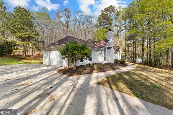 $2,100 | 281 Winchester Drive, Sharpsburg, GA 30277