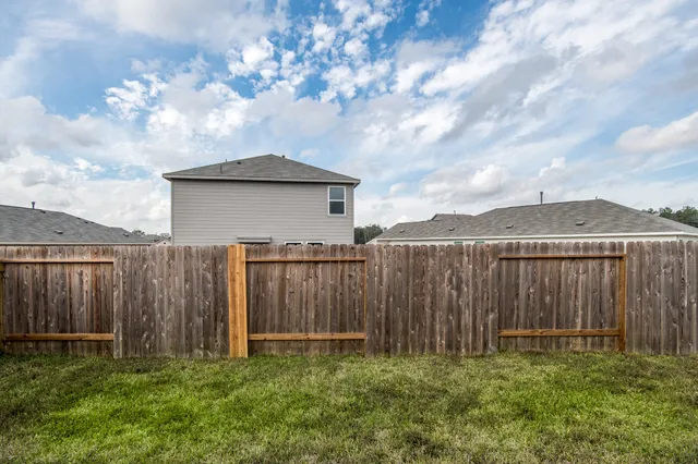 $1,550 | 2614 Rain Quail Court, Conroe, TX 77306