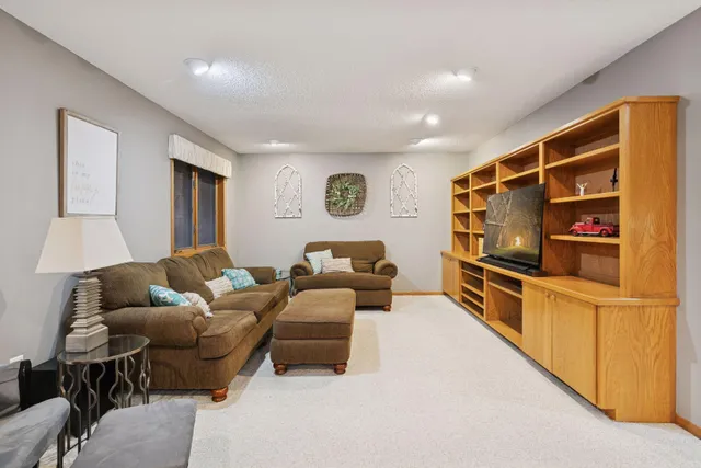 $430,000 | 600 Zanmiller Drive, Northfield, MN 55057