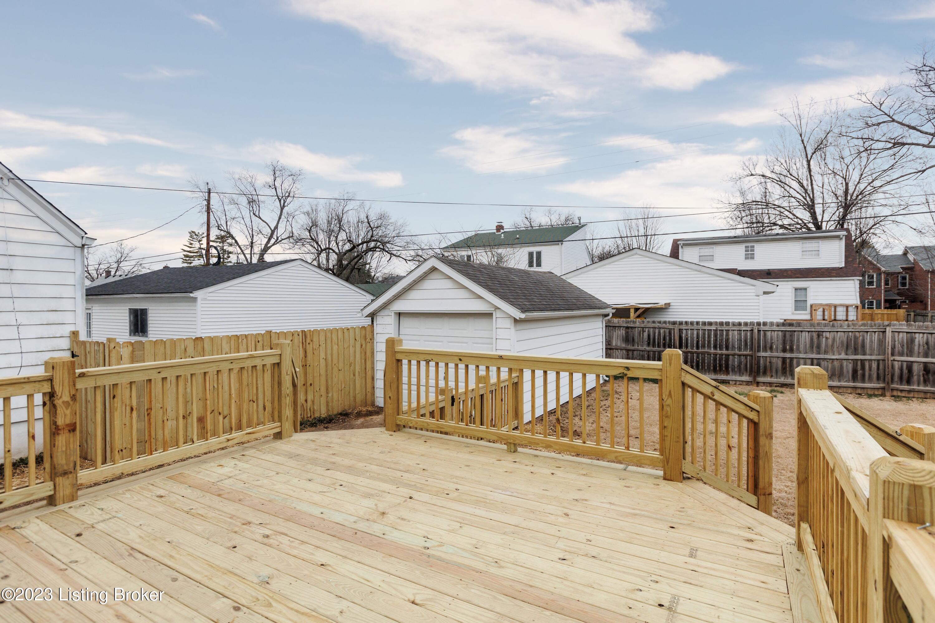 4303 Churchill Road Louisville, KY 40207 - Photo 39 of 44 009