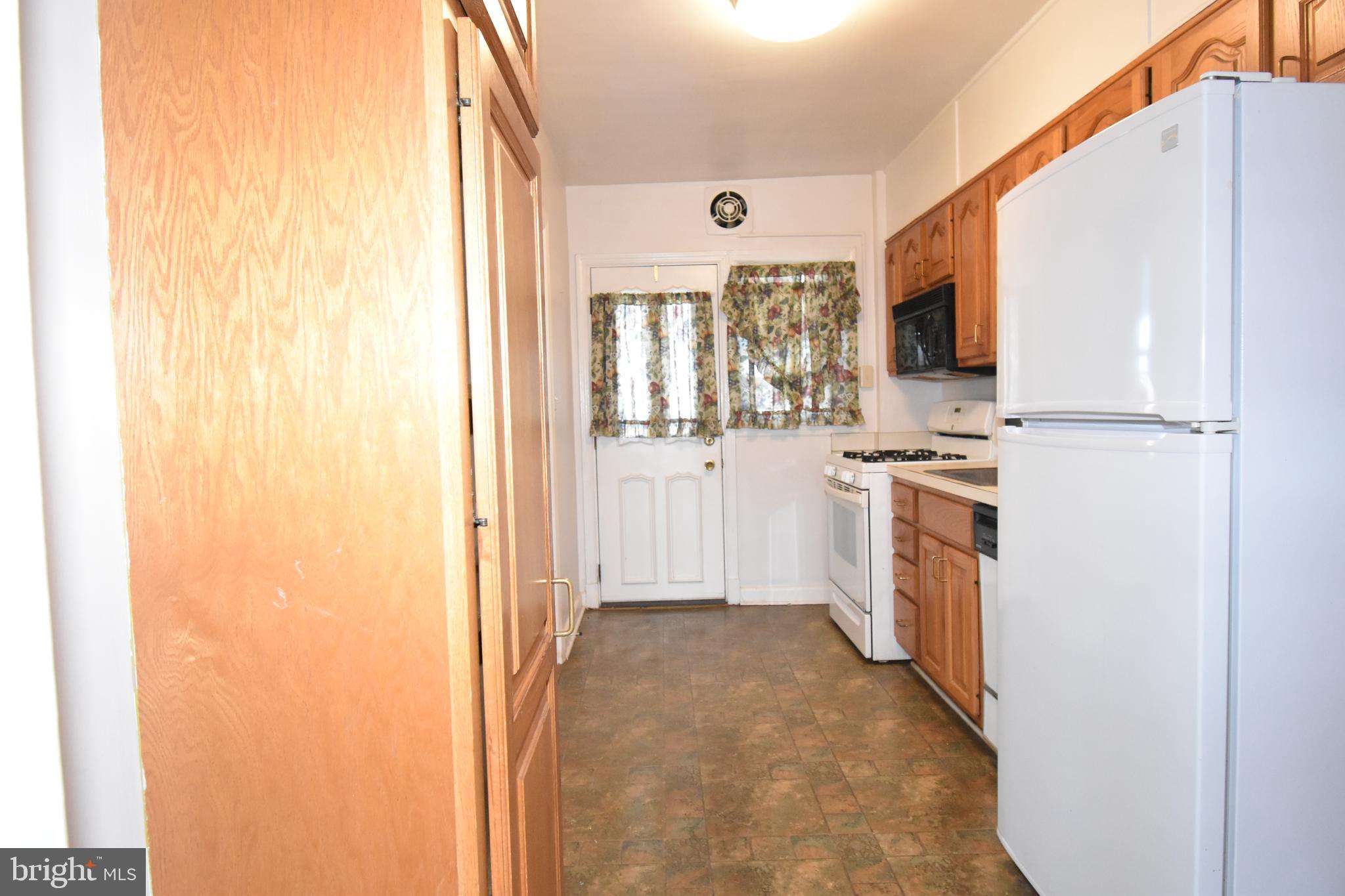 1516 East Cold Spring Lane Baltimore, MD 21218 - Photo 11 of 21