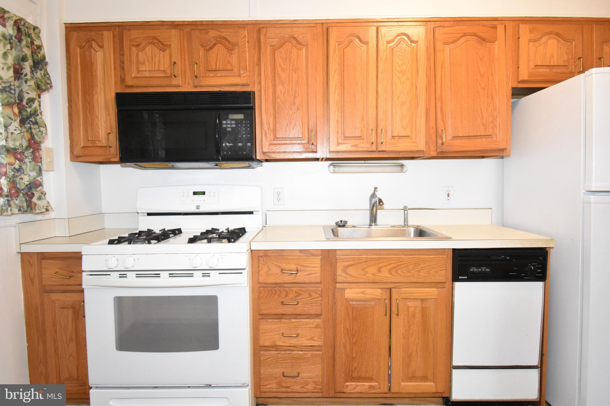 1516 East Cold Spring Lane Baltimore, MD 21218 - Photo 9 of 21