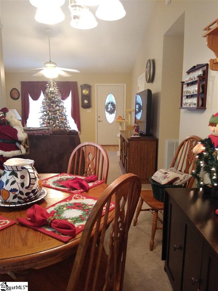 304 Ridgeover Drive Greenville, SC 29617 - Photo 6 of 20 Gallery Image 6
