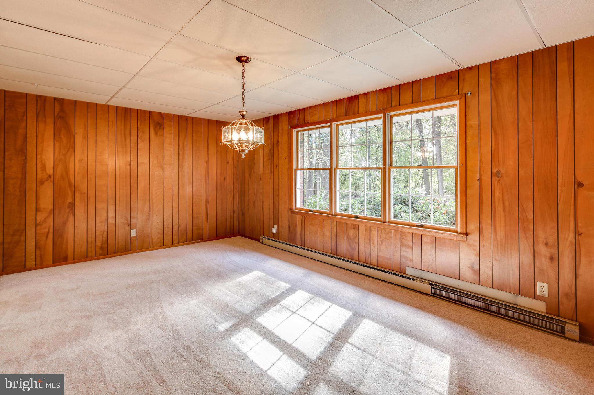 11795 Triadelphia Road Ellicott City, MD 21042 - Photo 14 of 23 Living Room