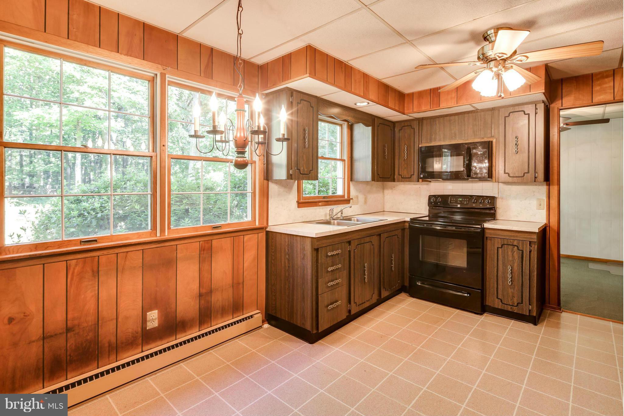 11795 Triadelphia Road Ellicott City, MD 21042 - Photo 19 of 23 Kitchen