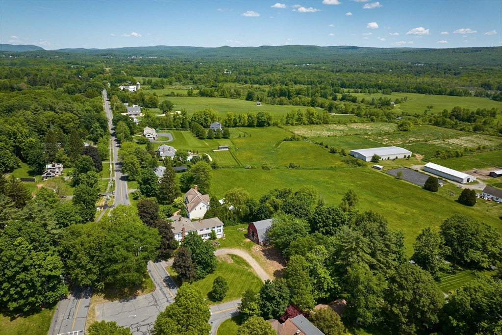 20 Station Road Amherst, MA 01002 - Photo 9 of 17