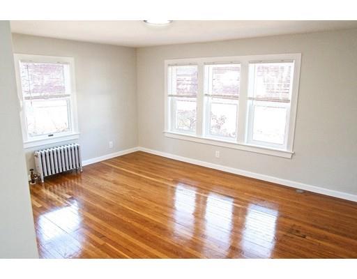 45 Hunnewell Road Worcester, MA 01606 - Photo 10 of 27 Gallery Image 10