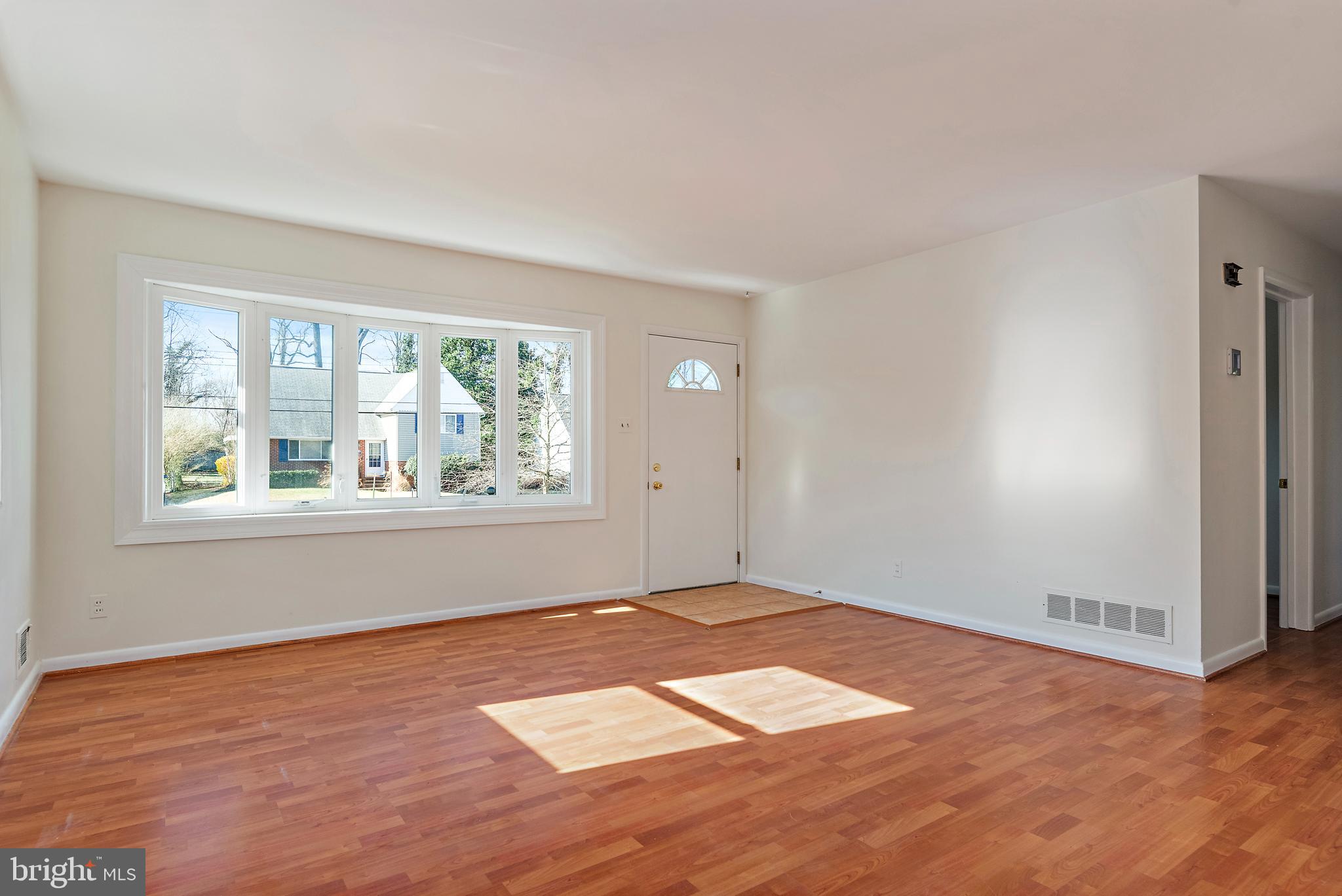 746 Warren Drive Annapolis, MD 21403 - Photo 13 of 47 Family Rooom