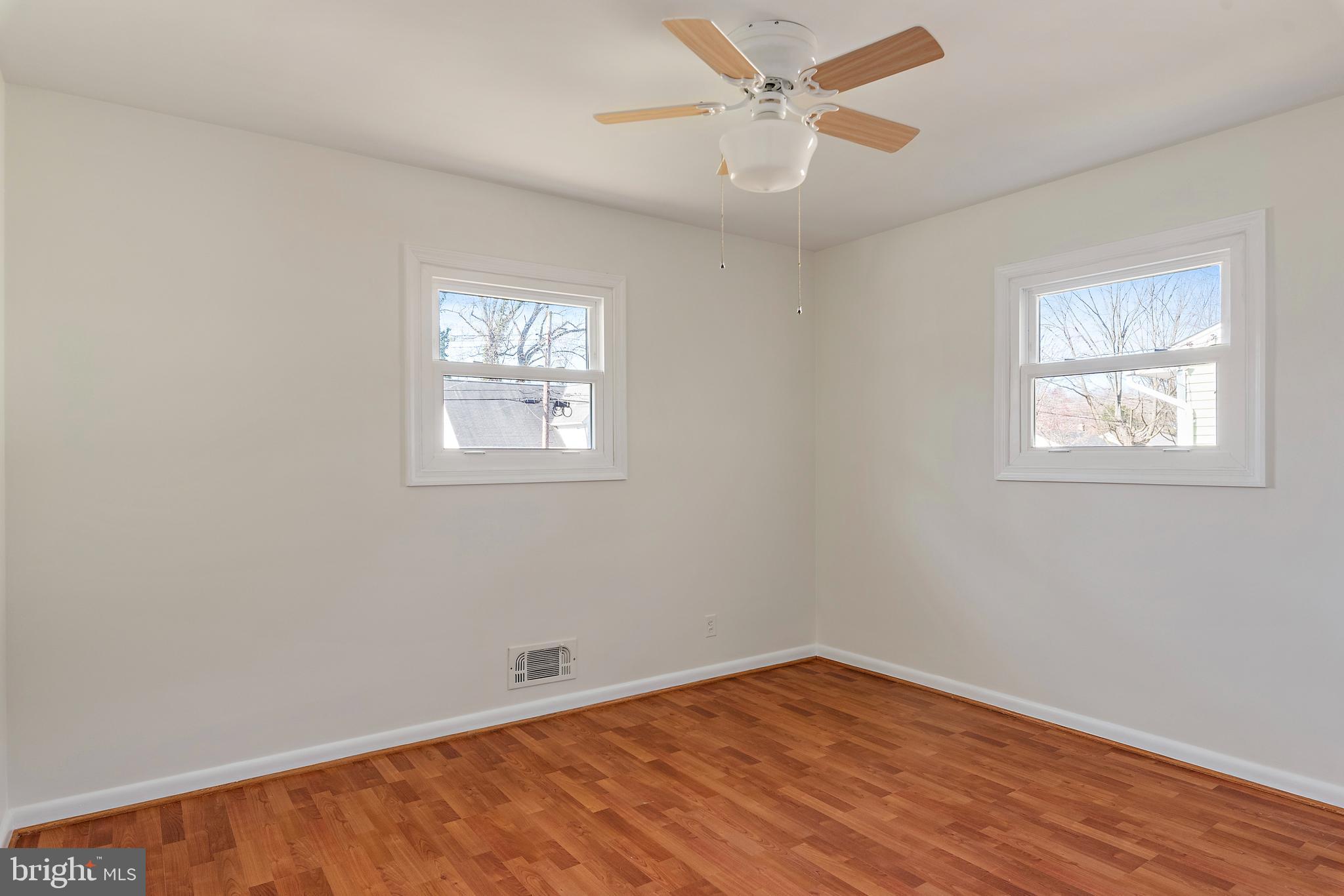 746 Warren Drive Annapolis, MD 21403 - Photo 20 of 47 Bedroom