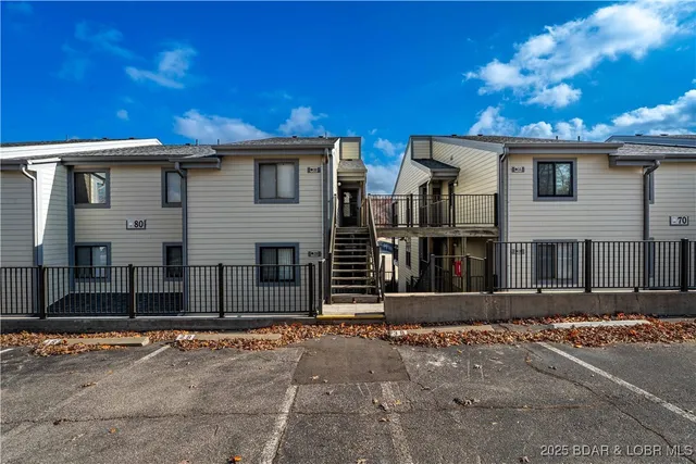 $325,000 | 80 Willow Ridge Road, Unit 3B, Lake Ozark, MO 65049