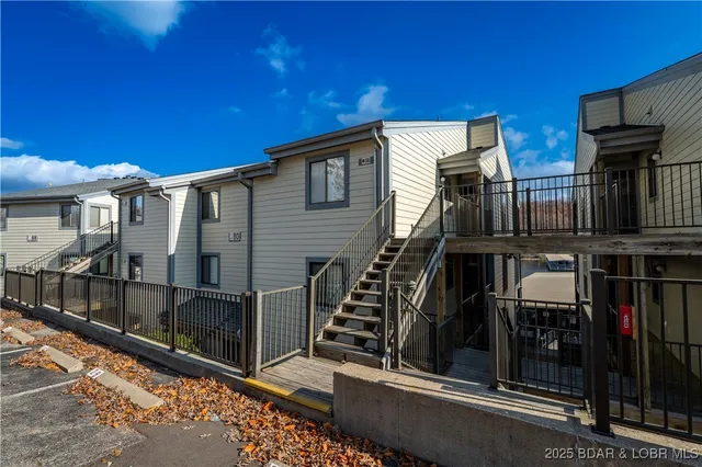 $325,000 | 80 Willow Ridge Road, Unit 3B, Lake Ozark, MO 65049
