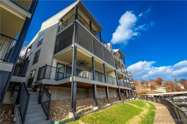 $325,000 | 80 Willow Ridge Road, Unit 3B, Lake Ozark, MO 65049