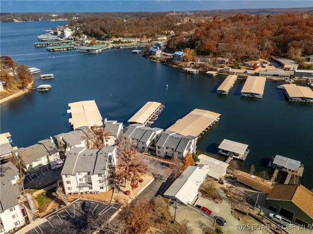 $325,000 | 80 Willow Ridge Road, Unit 3B, Lake Ozark, MO 65049
