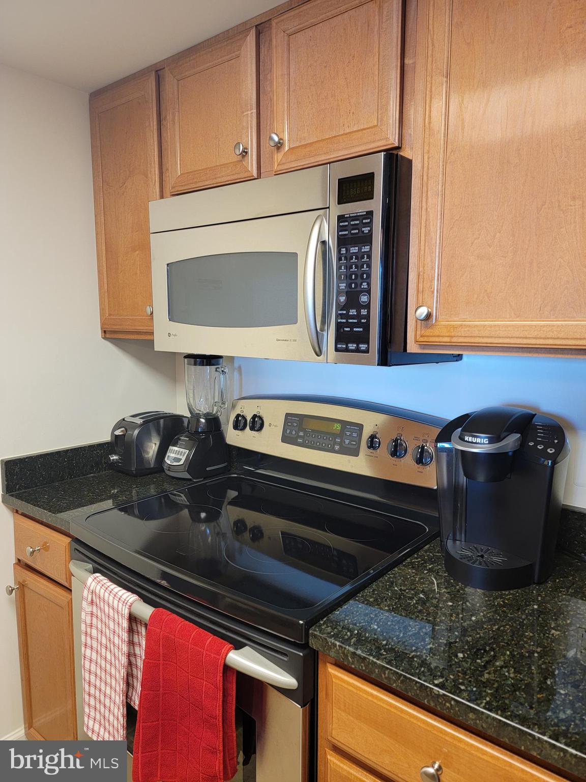 11800 Sunset Hills Road, Unit 1103 Reston, VA 20190 - Photo 8 of 46 Kitchen