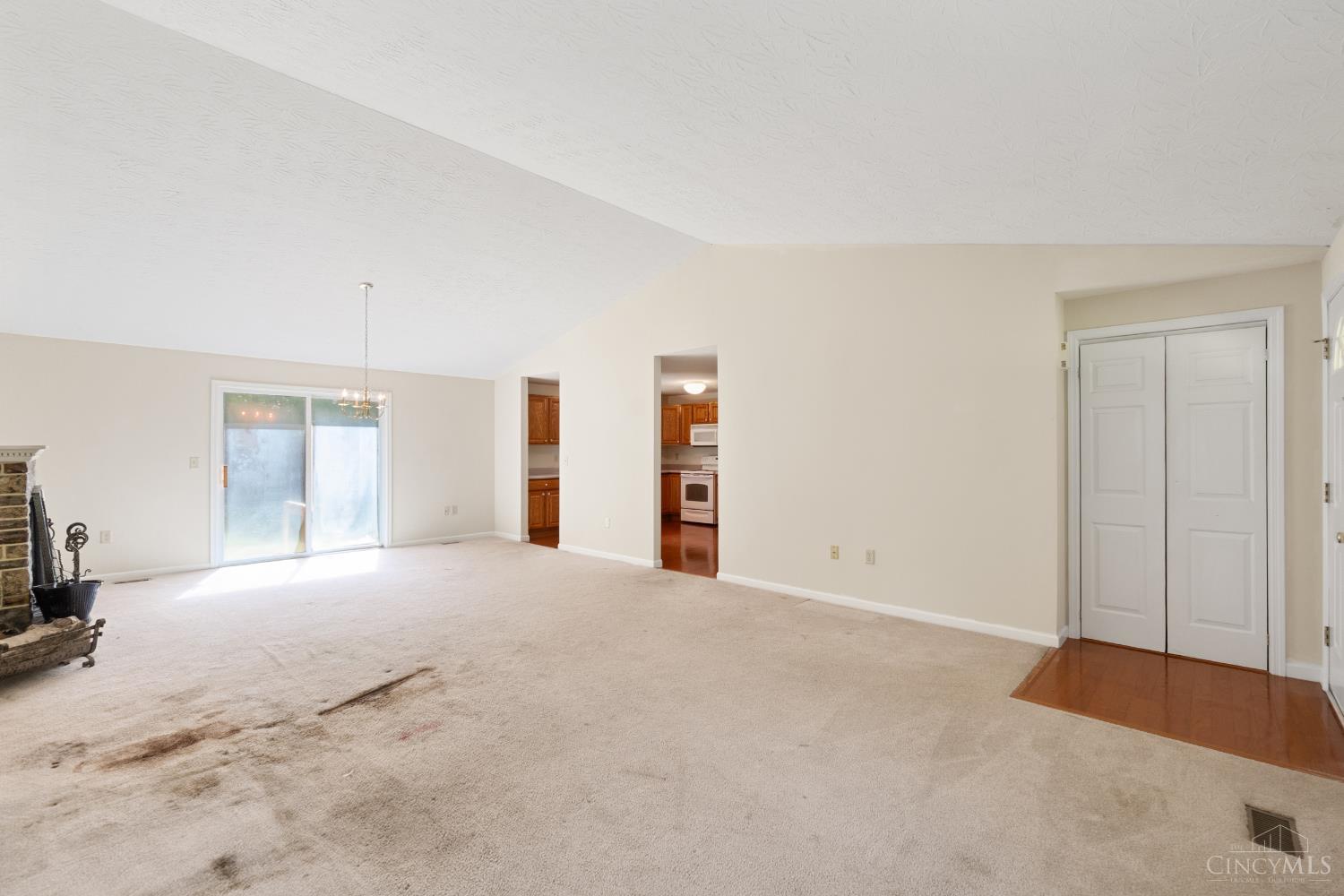 3946 Cain Run Road Batavia, OH 45103 - Photo 5 of 34
