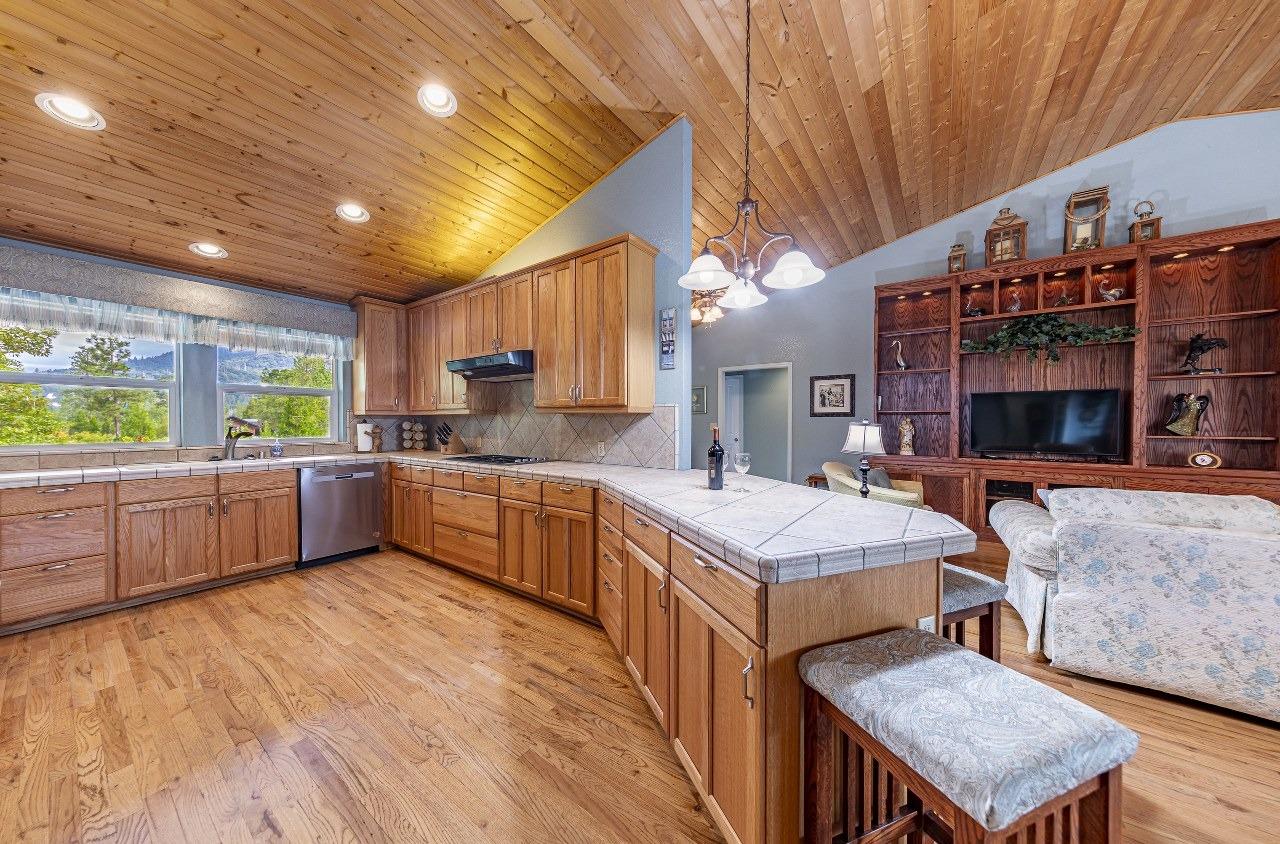 53312 Timberview Road North Fork, CA 93643 - Photo 16 of 84