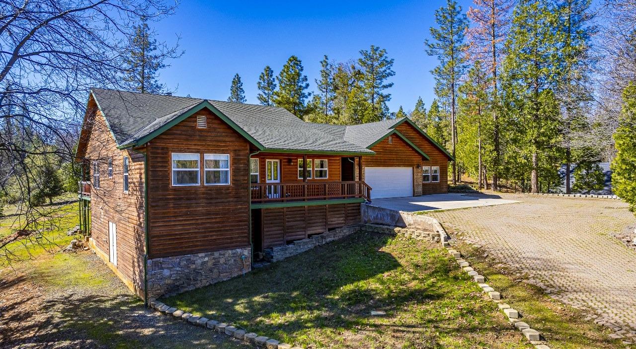 53312 Timberview Road North Fork, CA 93643 - Photo 80 of 84 a front view of a house with a yard