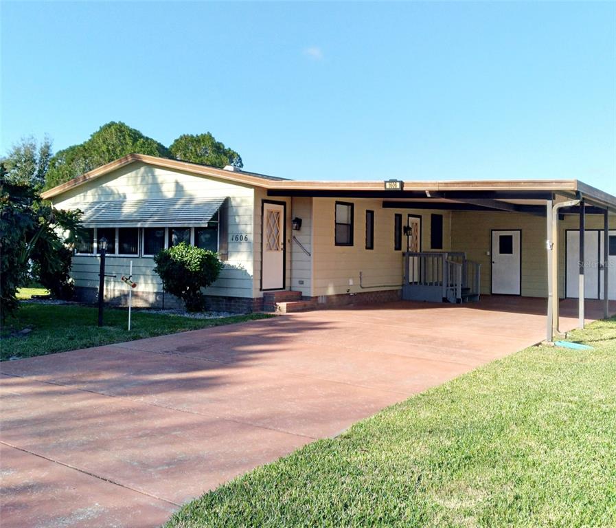 1606 Pebble Beach Lane Lady Lake, FL 32159 - Photo 1 of 1