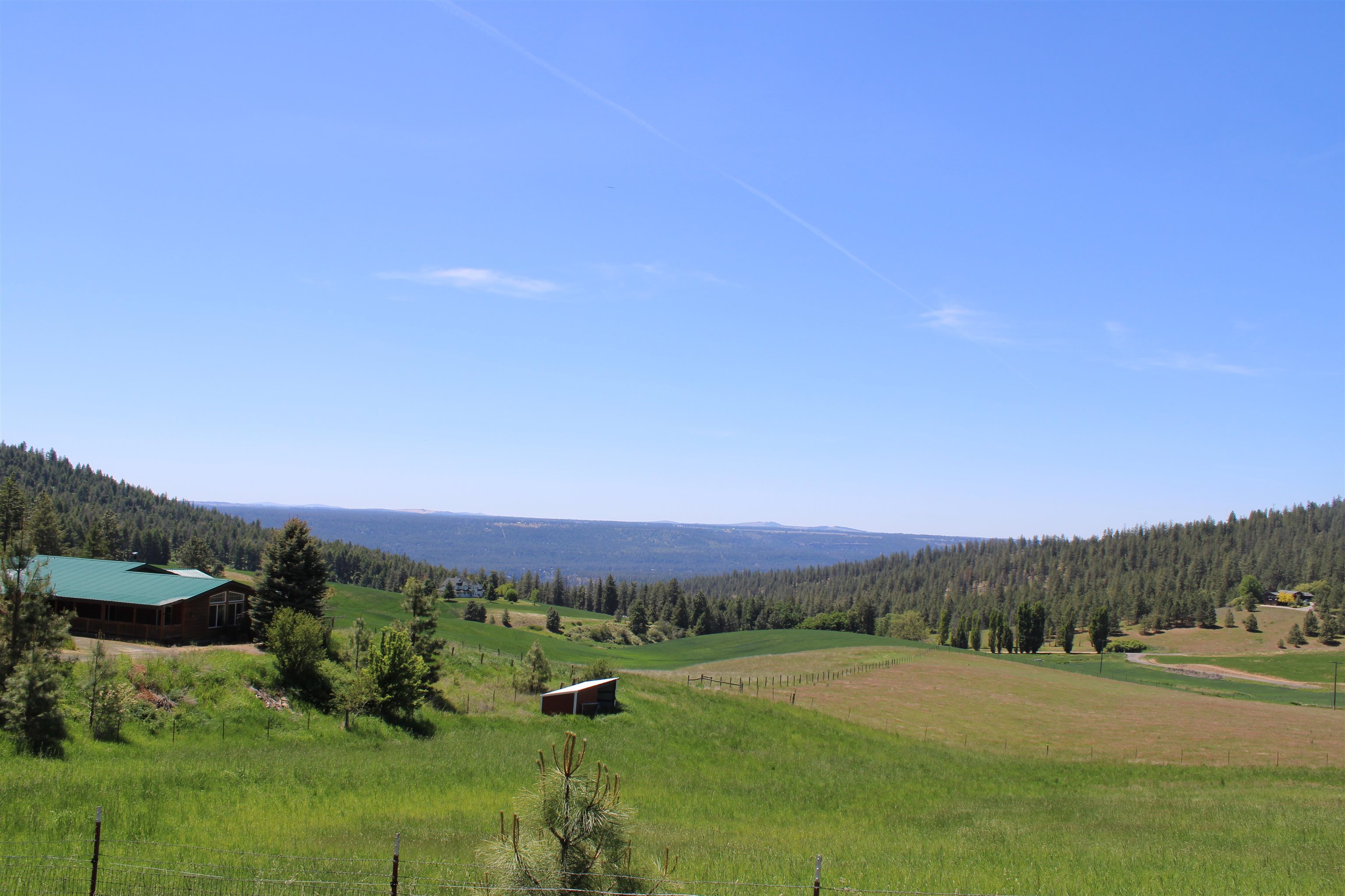 7601 West Bernhill Road Spokane, WA 99208 - Photo 3 of 38